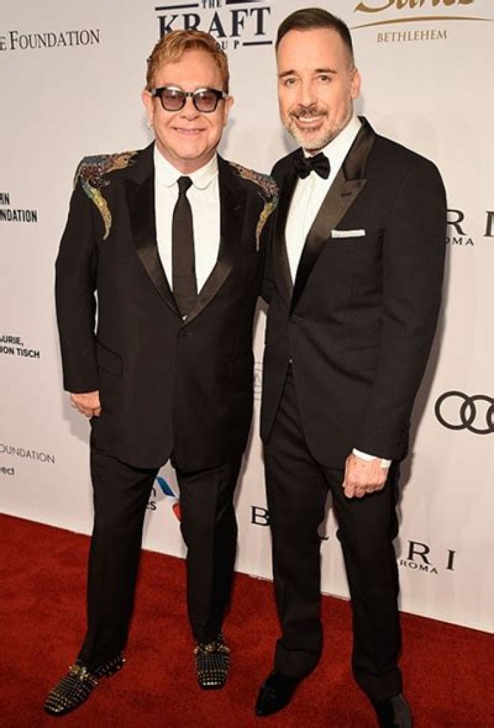 Elton John Height Weight Body Measurements Shoe Size Age Facts Ethnicity